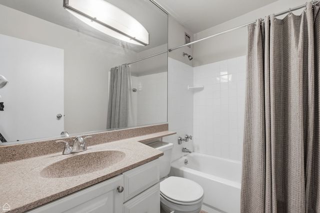 1636 N WELLS Street 2215, Chicago, IL 60614