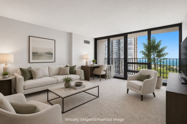 1636 N WELLS Street 2215, Chicago, IL 60614