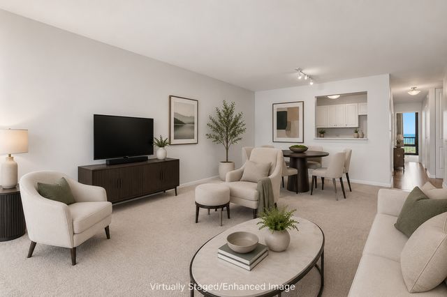 1636 N WELLS Street 2215, Chicago, IL 60614
