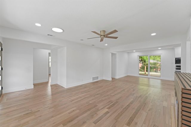 11046 Delford Circle, Dallas, TX 75228