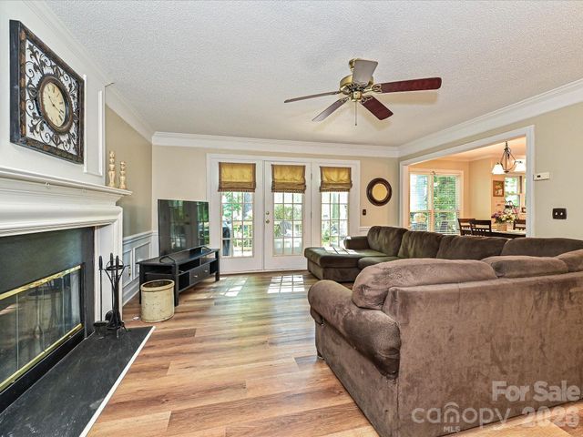 8717 Doe Path Lane, Huntersville, NC 28078