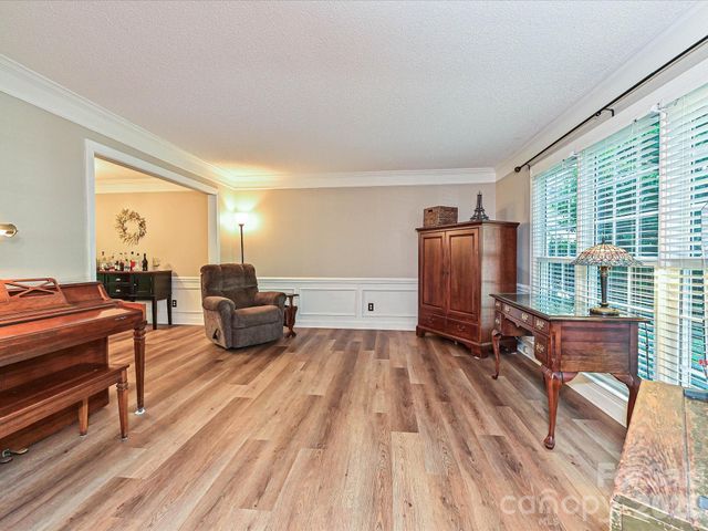 8717 Doe Path Lane, Huntersville, NC 28078