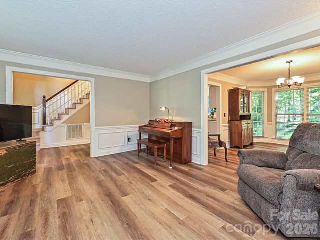 8717 Doe Path Lane, Huntersville, NC 28078