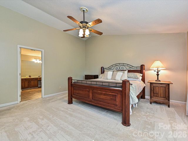 8717 Doe Path Lane, Huntersville, NC 28078