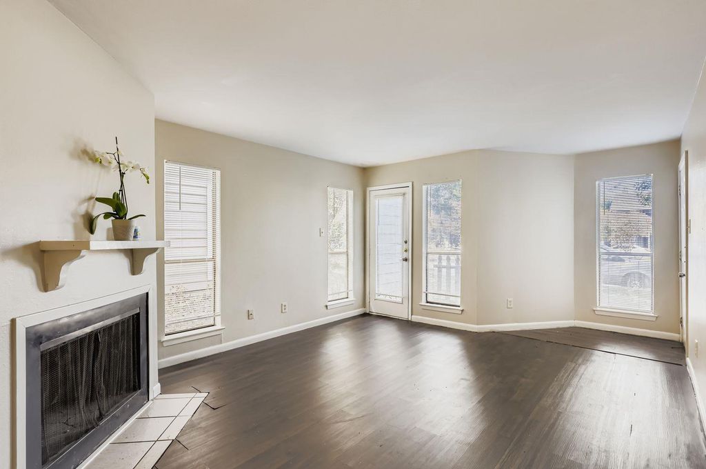 2005 W Loop LOOP A, Austin, TX 78758