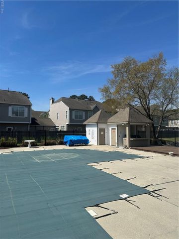 941 Lehman Dr DR, Virginia Beach, VA 23462