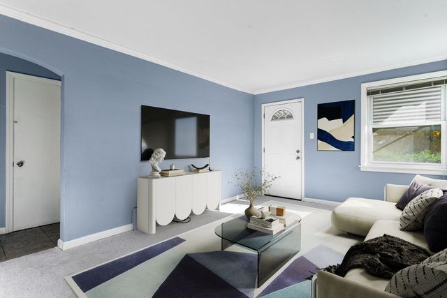 17816 Commercial Avenue, Lansing, IL 60438