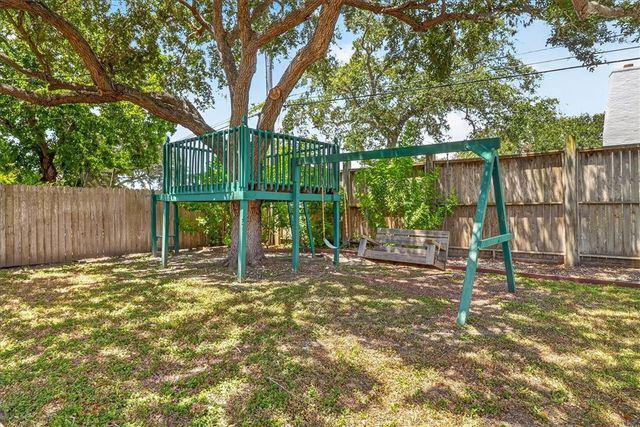 334 Cape Cod Dr, Corpus Christi, TX 78412