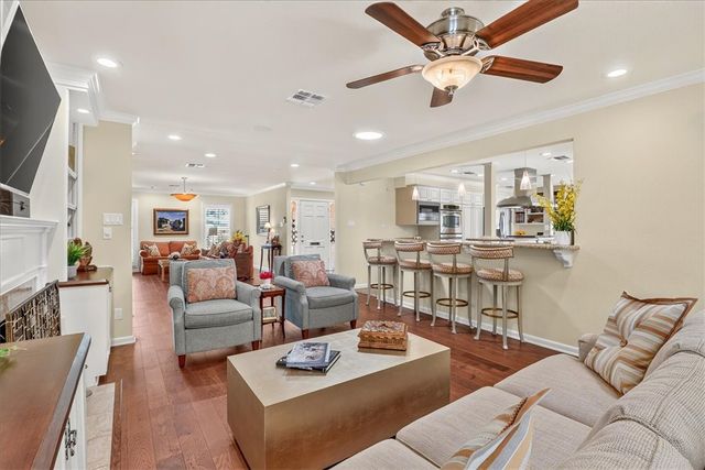 334 Cape Cod Dr, Corpus Christi, TX 78412
