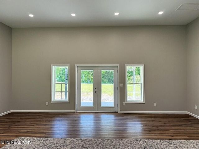 246 Ralph Spivey Lane, Gainesboro, TN 38562