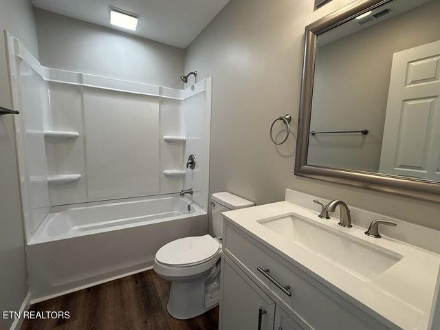 246 Ralph Spivey Lane, Gainesboro, TN 38562