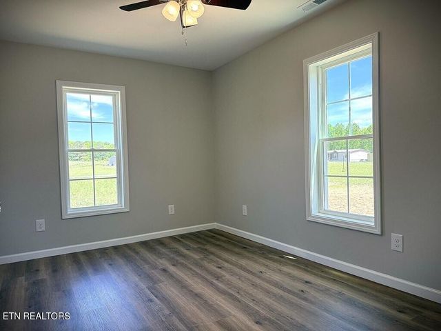 246 Ralph Spivey Lane, Gainesboro, TN 38562