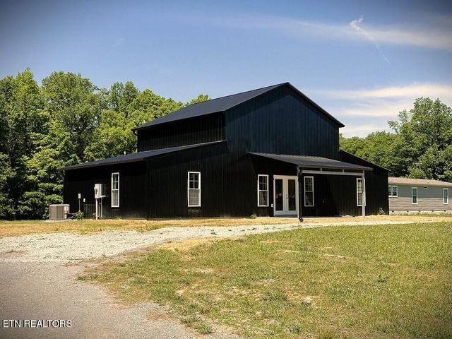 246 Ralph Spivey Lane, Gainesboro, TN 38562