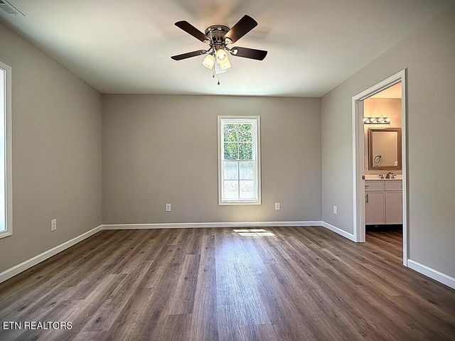 246 Ralph Spivey Lane, Gainesboro, TN 38562