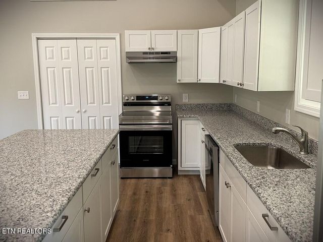 246 Ralph Spivey Lane, Gainesboro, TN 38562