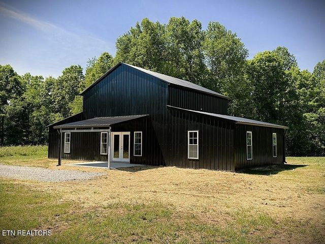 246 Ralph Spivey Lane, Gainesboro, TN 38562