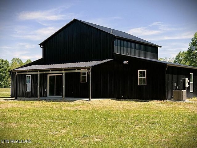 246 Ralph Spivey Lane, Gainesboro, TN 38562