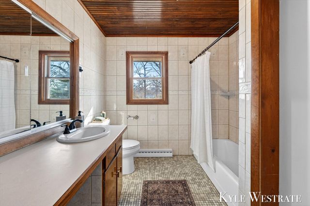 938 Delora Street, Muskegon, MI 49442