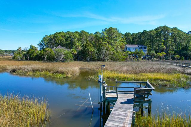 1913 Dunes Mill Way, Mount Pleasant, SC 29466