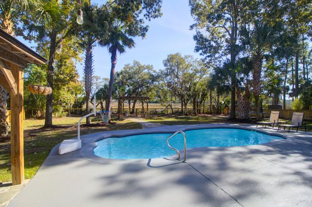 1913 Dunes Mill Way, Mount Pleasant, SC 29466