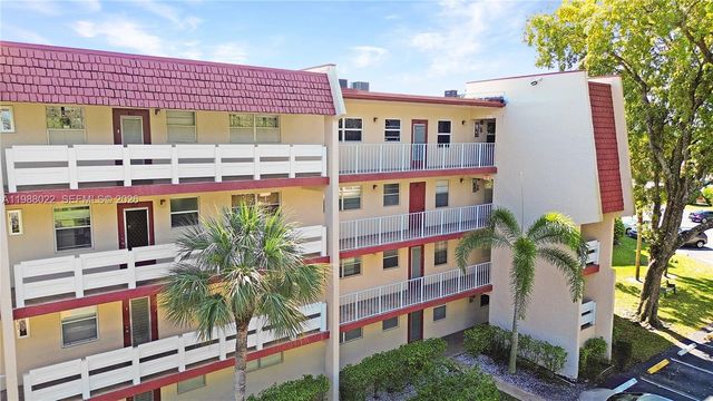 1030 Country Club Dr 309, Margate, FL 33063