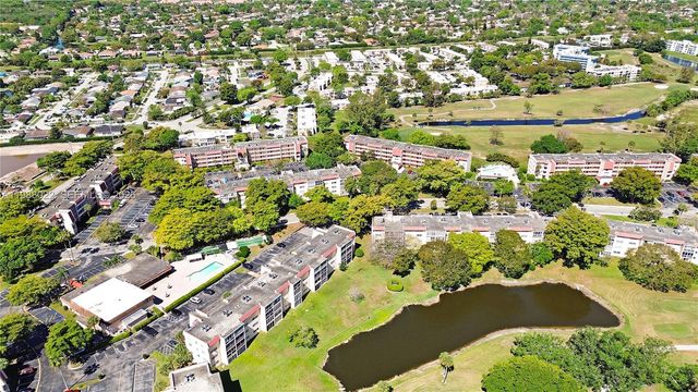 1030 Country Club Dr 309, Margate, FL 33063