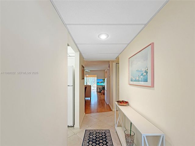 1030 Country Club Dr 309, Margate, FL 33063