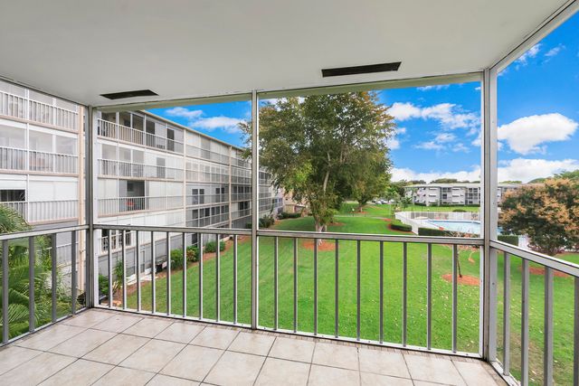 5200 Washington Street 301, Hollywood, FL 33021