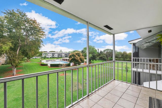 5200 Washington Street 301, Hollywood, FL 33021