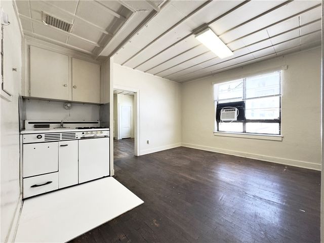 645 W Dickson Street 9, Fayetteville, AR 72701