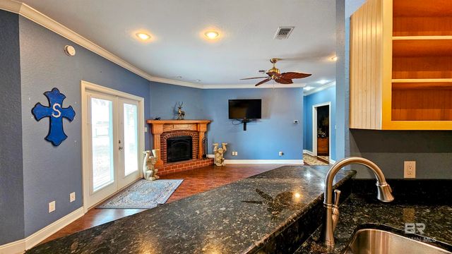 9275 Crawford Road, Elberta, AL 36530