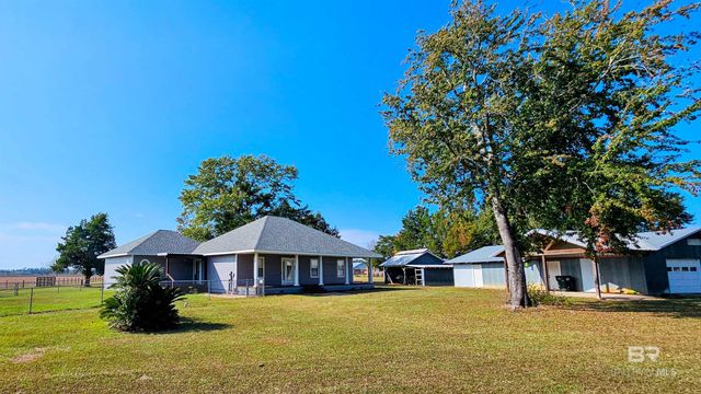 9275 Crawford Road, Elberta, AL 36530
