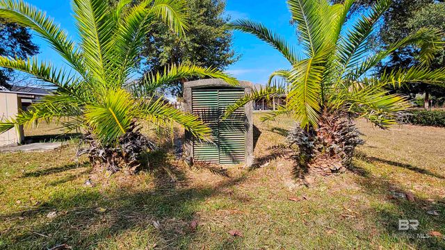 9275 Crawford Road, Elberta, AL 36530