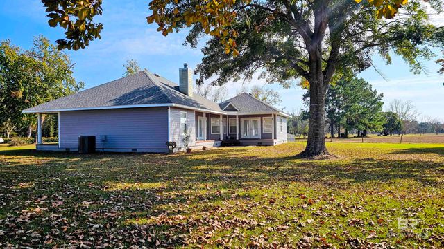 9275 Crawford Road, Elberta, AL 36530