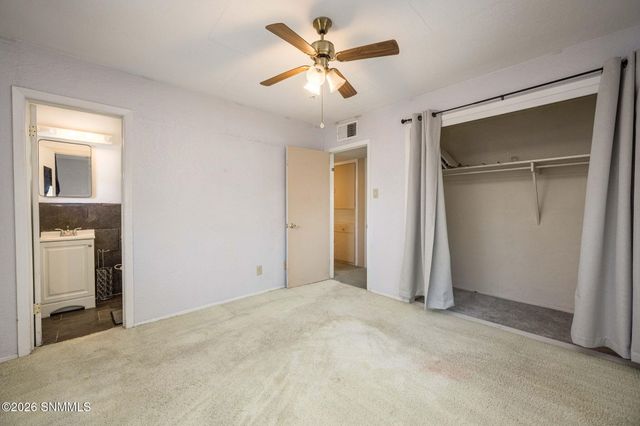 1015 Calle Del Encanto, Las Cruces, NM 88005