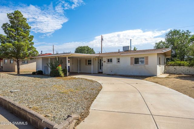 1015 Calle Del Encanto, Las Cruces, NM 88005