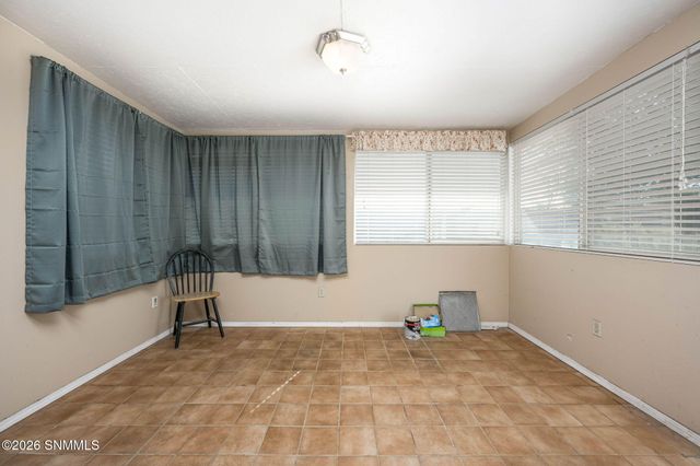 1015 Calle Del Encanto, Las Cruces, NM 88005