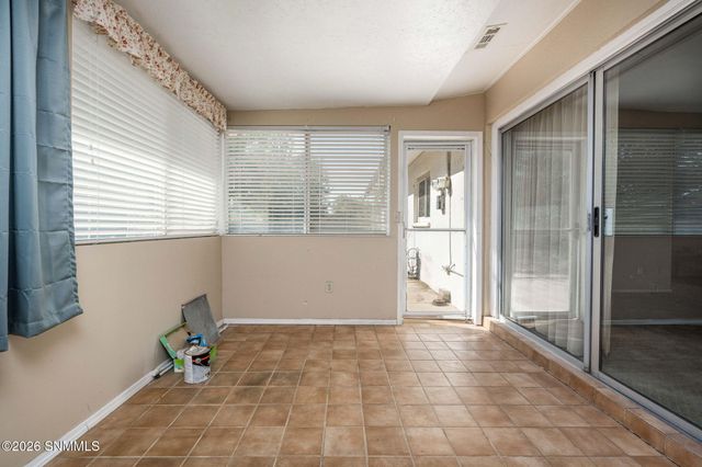 1015 Calle Del Encanto, Las Cruces, NM 88005