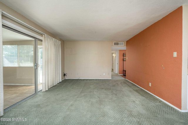 1015 Calle Del Encanto, Las Cruces, NM 88005