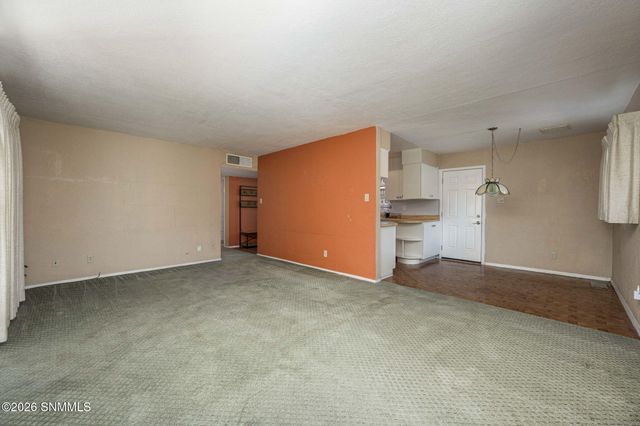 1015 Calle Del Encanto, Las Cruces, NM 88005