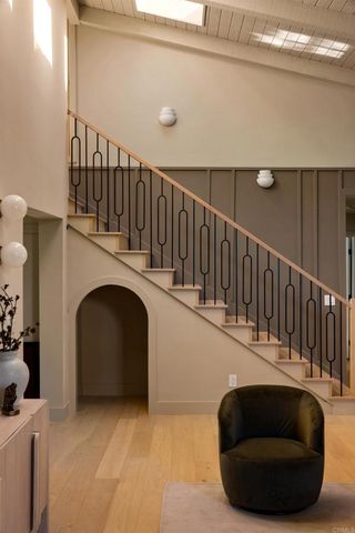 1812 Highland Dr, Newport Beach, CA 92660