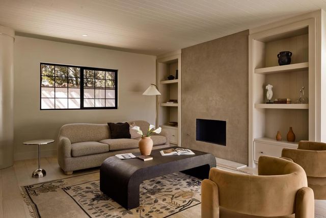 1812 Highland Dr, Newport Beach, CA 92660