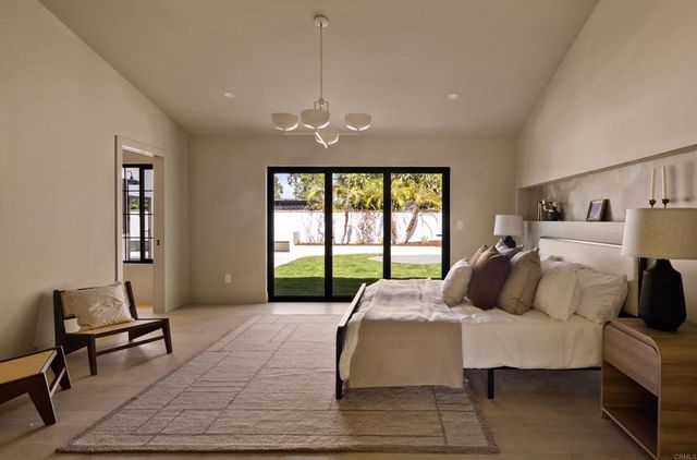 1812 Highland Dr, Newport Beach, CA 92660