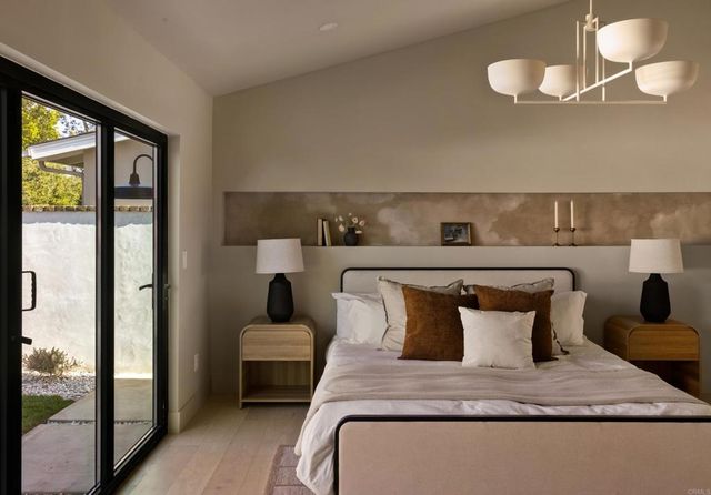 1812 Highland Dr, Newport Beach, CA 92660