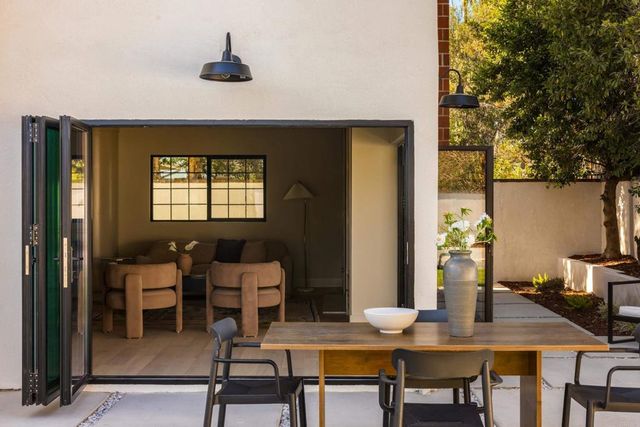 1812 Highland Dr, Newport Beach, CA 92660