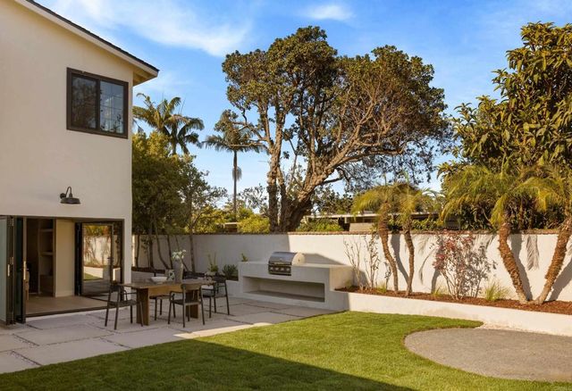 1812 Highland Dr, Newport Beach, CA 92660