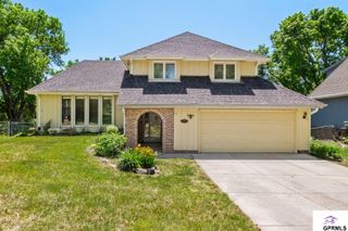 10929 Taylor Street, Omaha, NE 68164