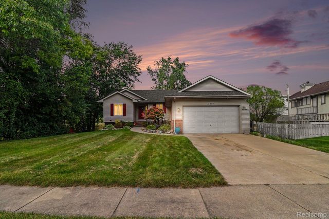 2830 Bayberry Drive, Waterford Charter Township, MI 48329