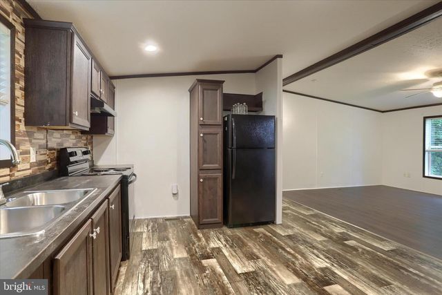 1148 N MOULSTOWN RD N, Hanover, PA 17331