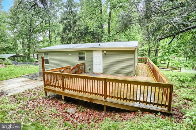 1148 N MOULSTOWN RD N, Hanover, PA 17331